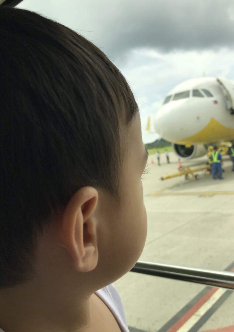 toddler and airplane